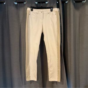 Eileen Fisher slim leg jeans in excellent, used condition. Off-white. Size 33